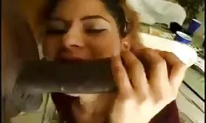 latina milf yi mama  ...